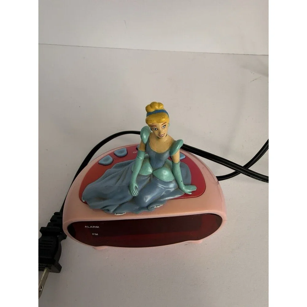 Disney Princess Cinderella Digital Alarm Clock Pink Model DC94530 Vintage